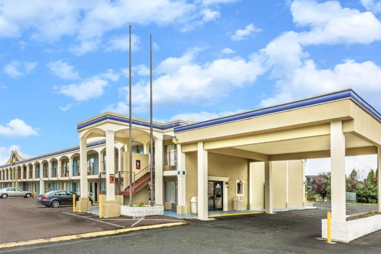 Days Inn By Wyndham Ashland Dış mekan fotoğraf