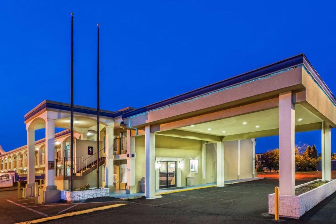 Days Inn By Wyndham Ashland Dış mekan fotoğraf