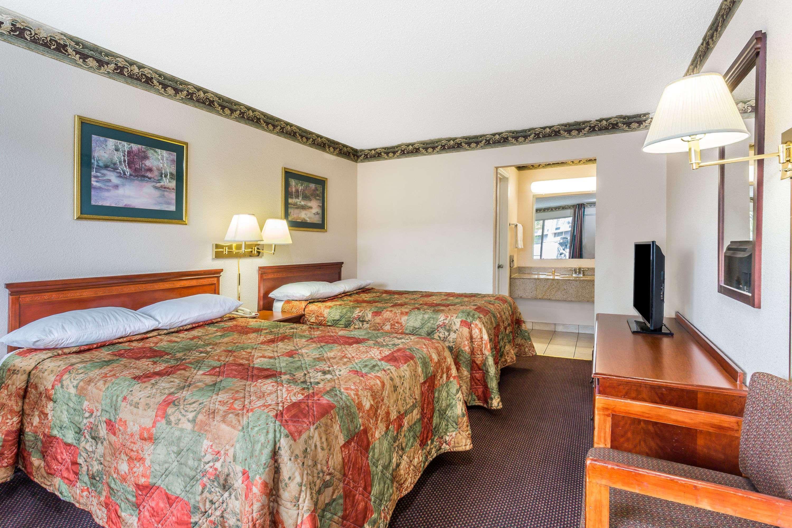 Days Inn By Wyndham Ashland Dış mekan fotoğraf